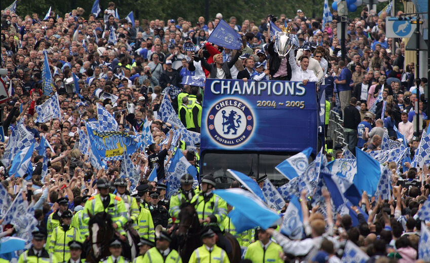 Chelsea celebra o campeonato de 2004-2005 com os adeptos