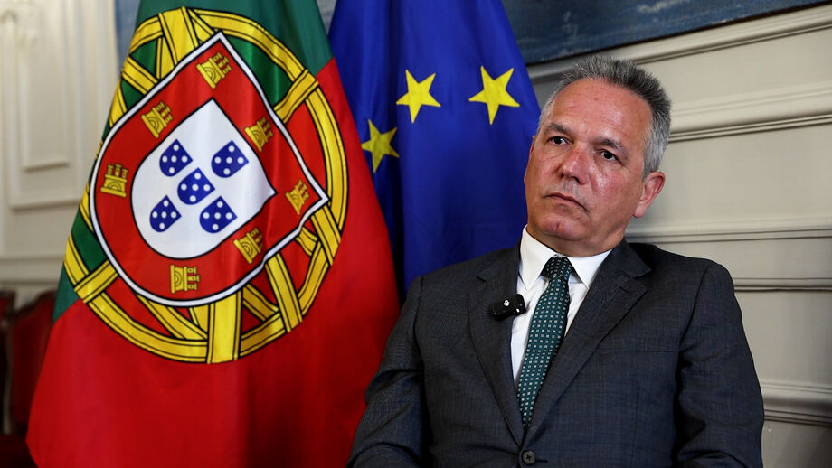 Governo mete travão à Liga: «Álcool nos estádios pode gerar violência»