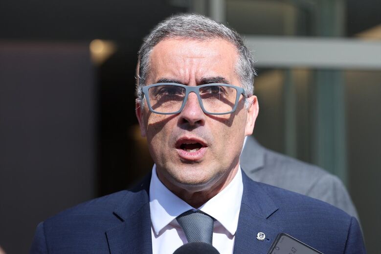 Viriato Sampaio em declarações aos jornalistas