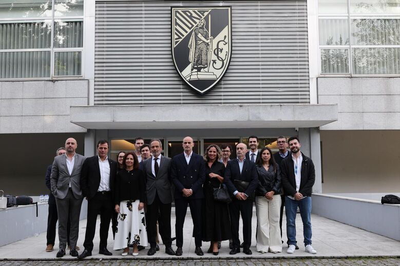 Rui Rodrigues acompanhado da sua equipa