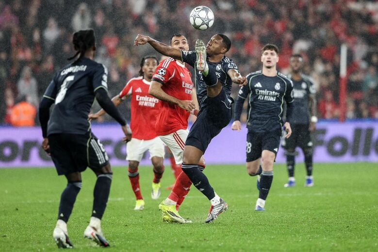 Alaba - O defesa termina contrato e está na porta de saída