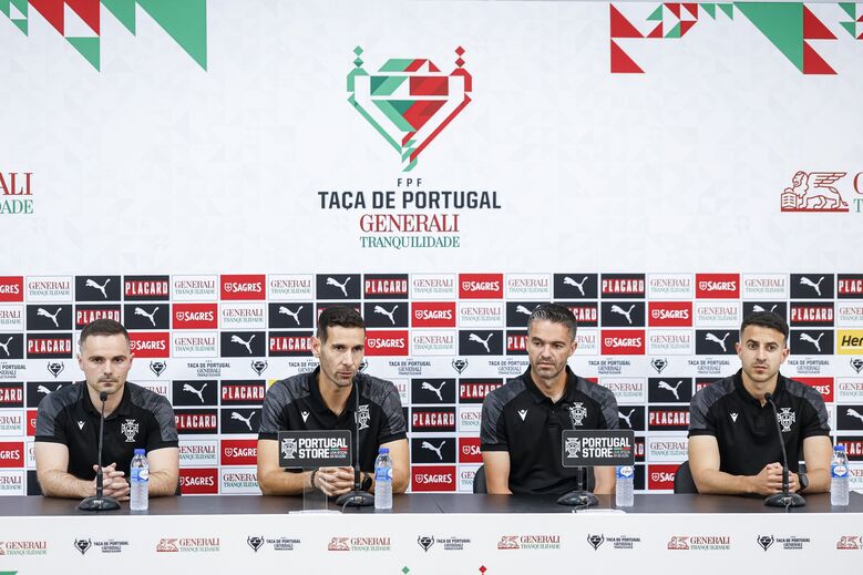 Nélson Pereira, António Nobre, Hélder Malheiro e Francisco Pereira na conferência de imprensa