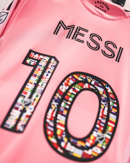 O pormenor do número de Messi com todas as bandeiras