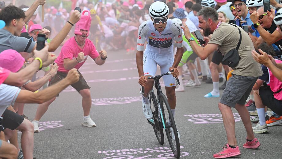 Afonso Eulálio brilha no Giro d'Italia após queda e mantém-se no top'5