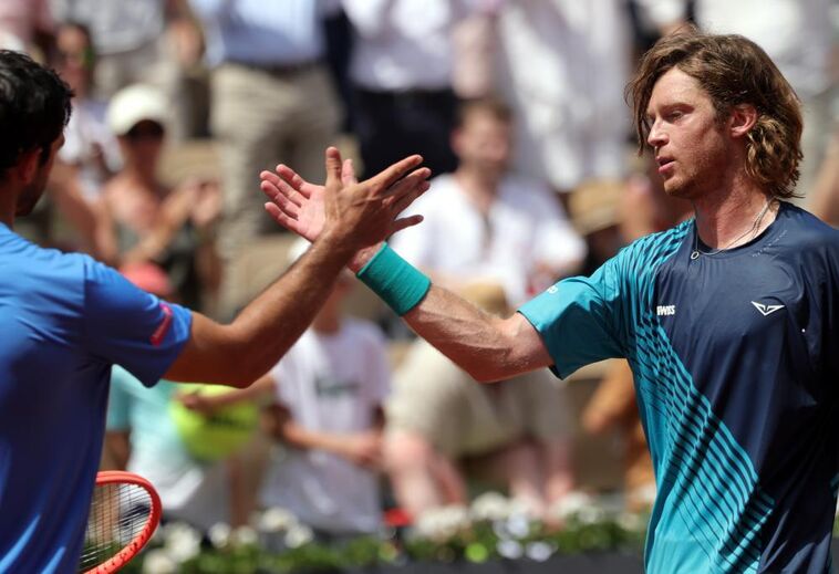 Nuno Borges e Andrey Rublev no final do encontro