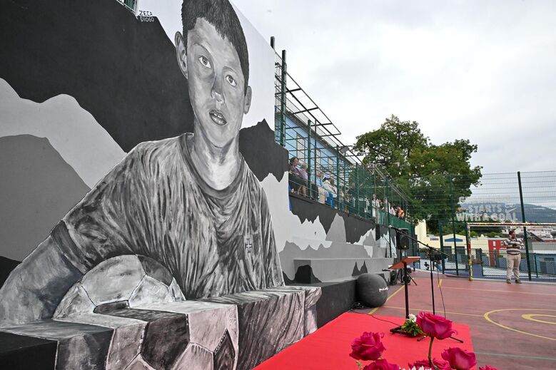 Mural é nova atração em Santo António