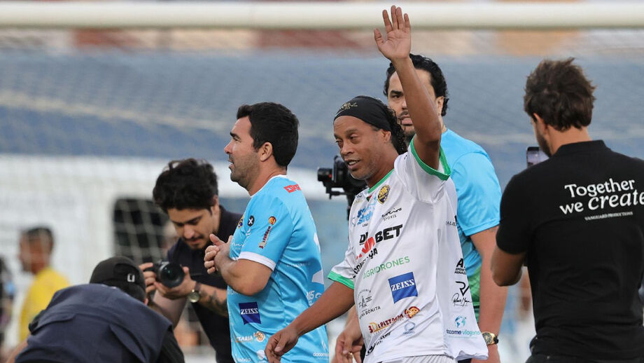 Deco e Ronaldinho foram os destaques da noite no Restelo