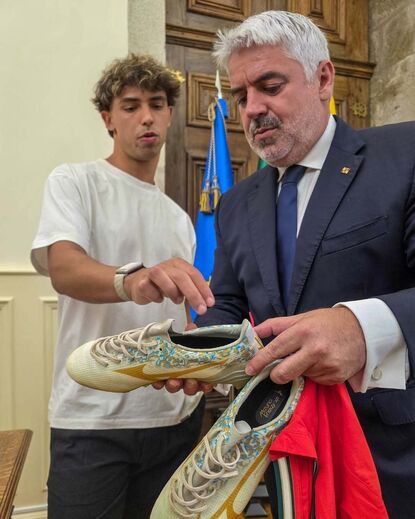 João e Hugo Félix recebidos na Câmara Municipal de Viseu