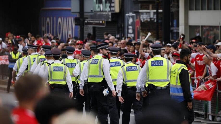 Londres: Polícia detém nove pessoas durante as comemorações do título do Arsenal