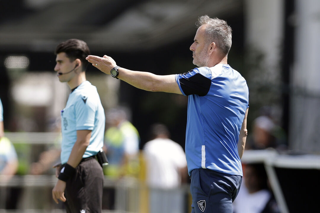Anthony Correia destaca impacto de Sérgio Fonseca na subida do Ac. Viseu