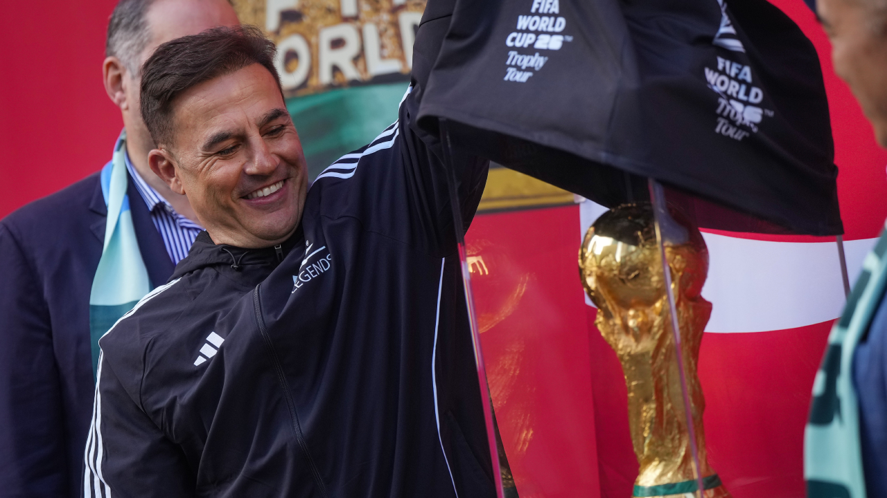 Fabio Cannavaro, selecionador do Uzbequistão