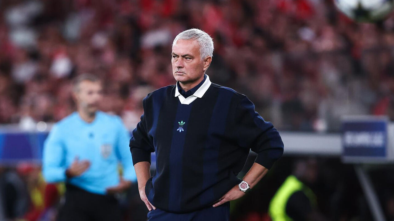 José Mourinho fez queixa no Tribunal dos Direitos Humanos devido a castigo na Turquia