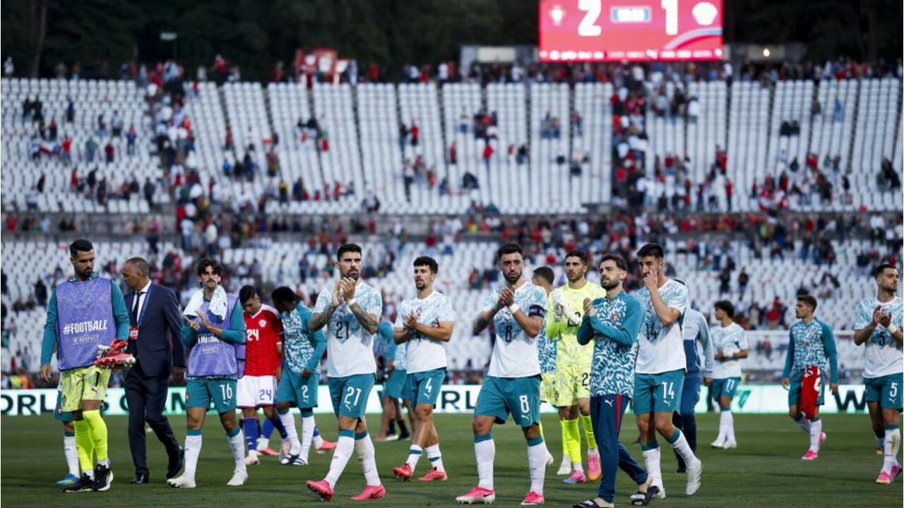 Portugal vence o Chile por 2-1