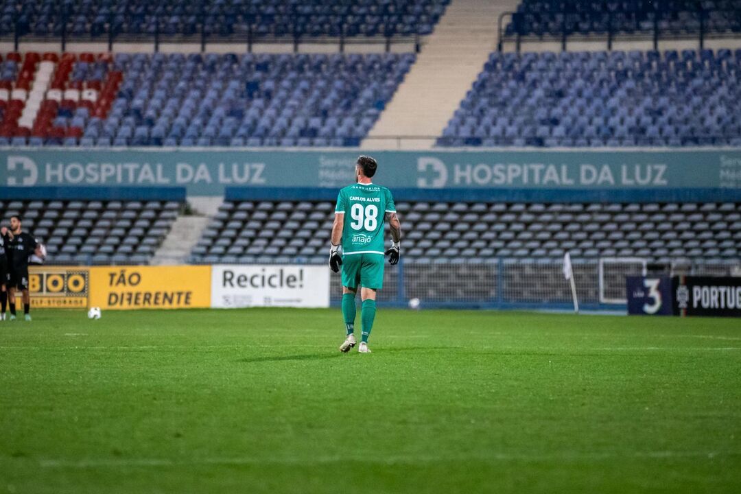 Carlos Alves continua