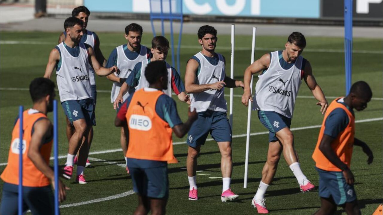 Treino de preparação para o jogo frente à Nigéria