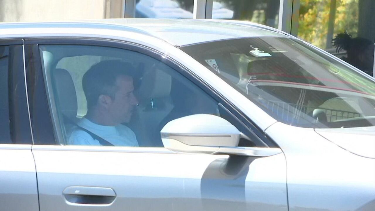 Marco Silva à saída do Benfica Campus