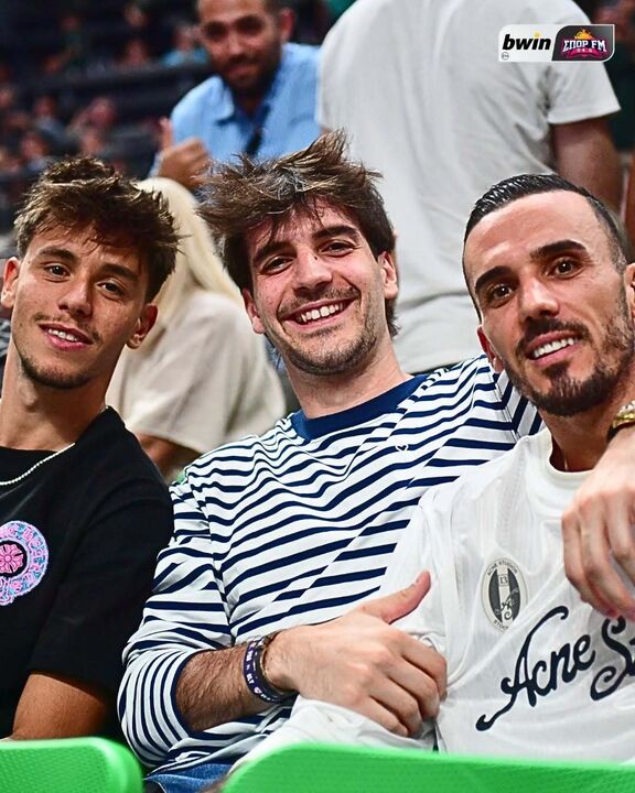 Vagiannidis e Ioannidis no apoio ao Panathinaikos