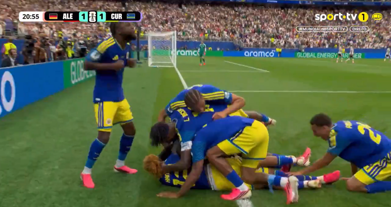 Festejo dos jogadores de Curaçau