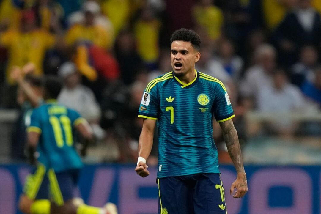 Luis Díaz foi eleito o melhor do jogo frente ao Ubzequistão