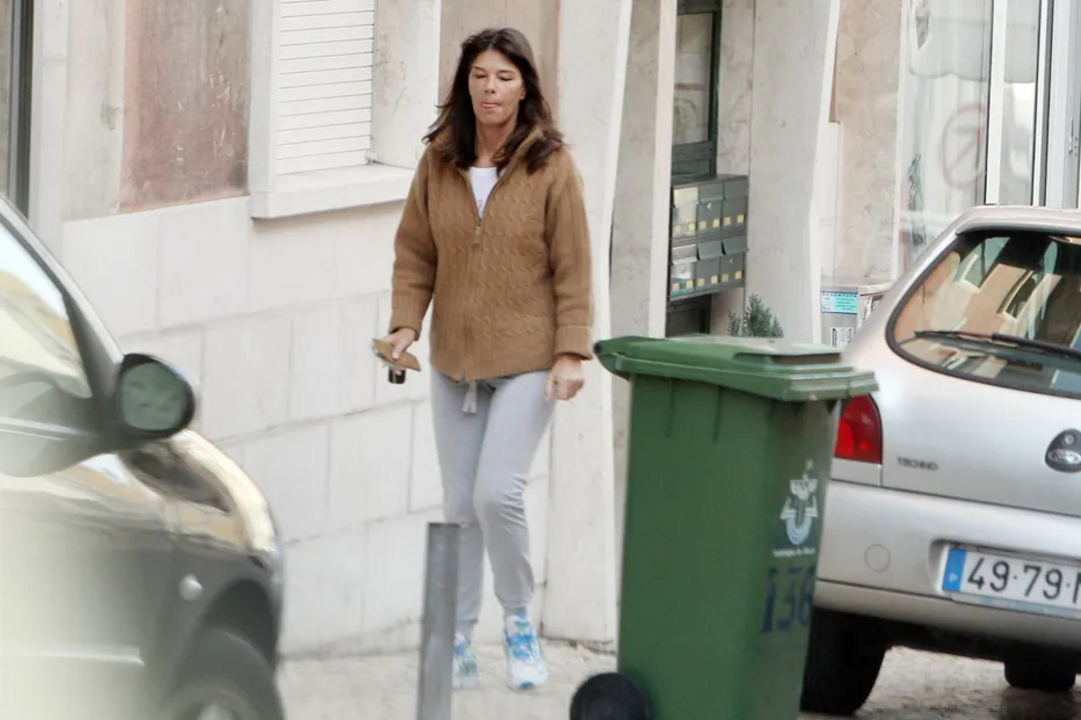 Célia Tavares disse em tribunal que recebeu envelopes com dinheiro e que foi 17 vezes a Paris