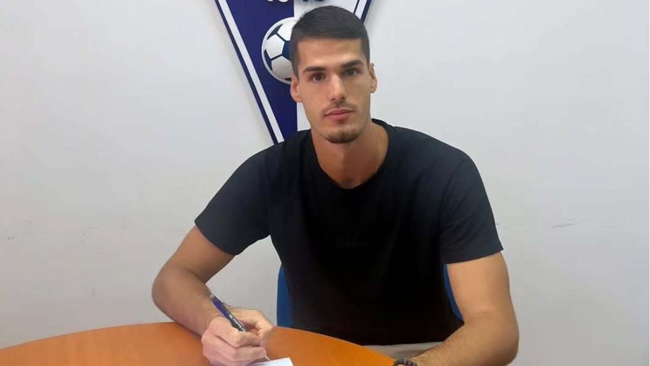 Aleksandar Vulic, guarda-redes sérvio