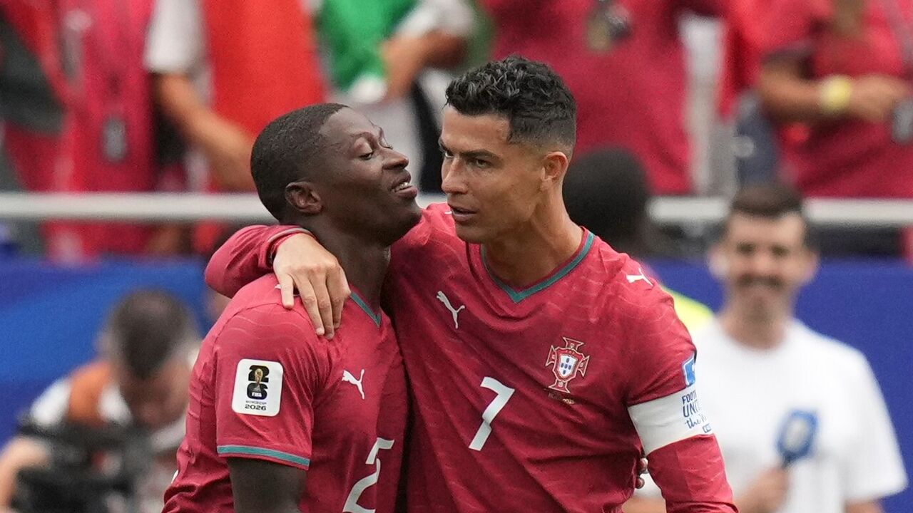 Ronaldo e Nuno Mendes