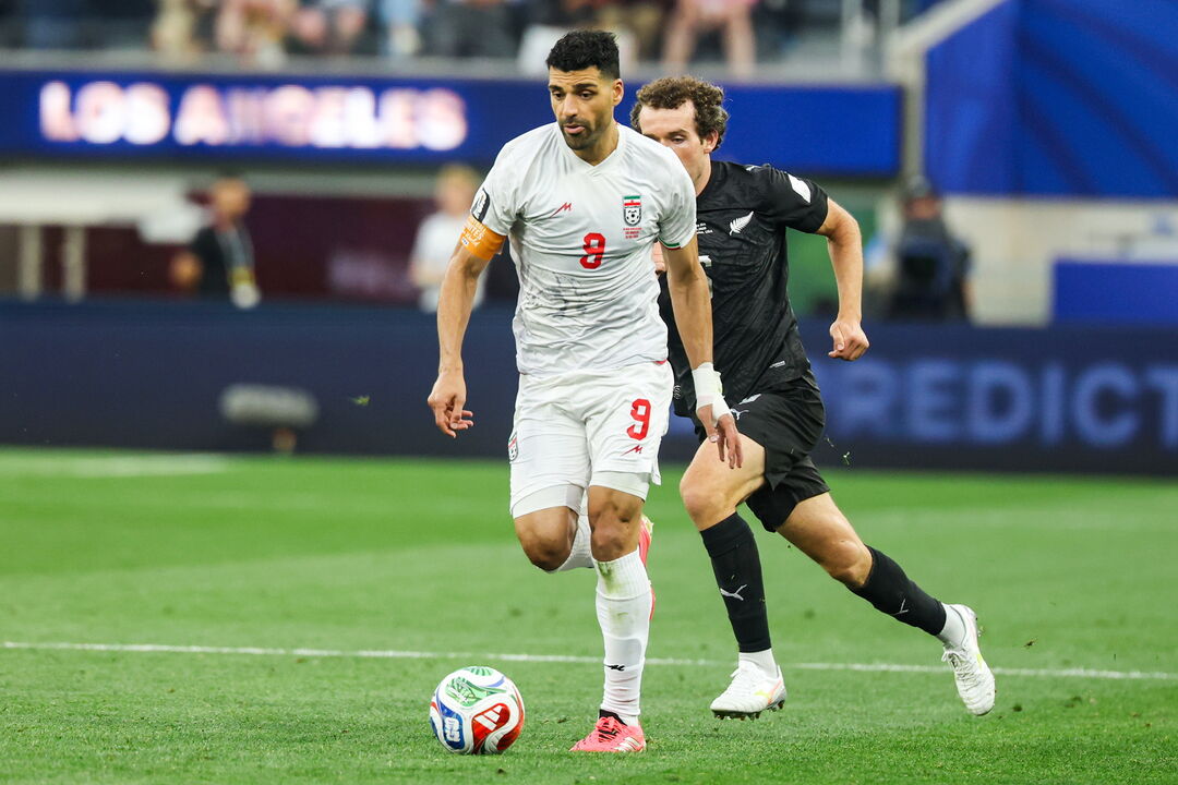 Taremi em ação pela seleção do Irão