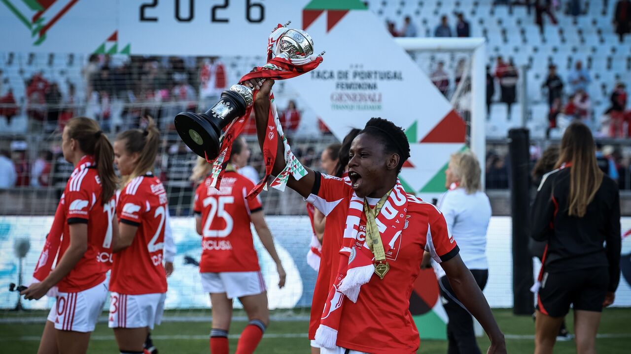 Christy Ucheibe deixa Benfica
