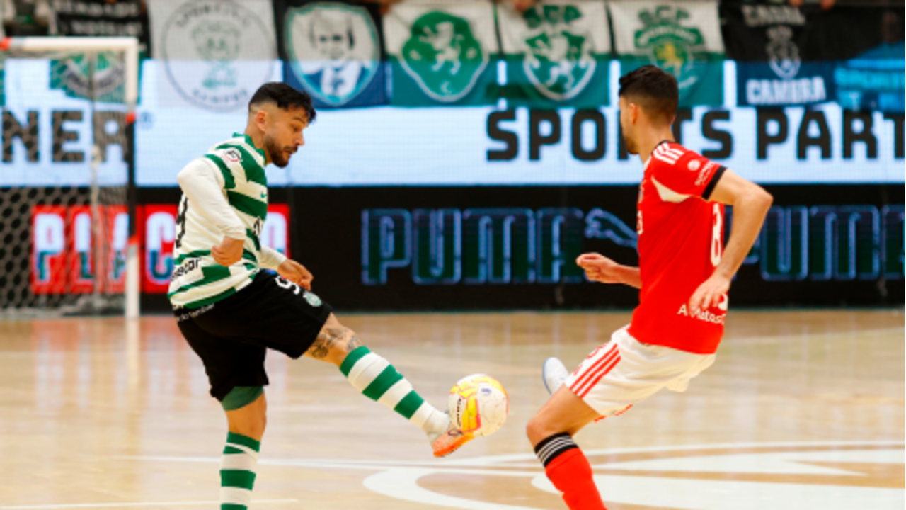 Sporting bate o Benfica no jogo 4 da final do playoff da Liga Placard