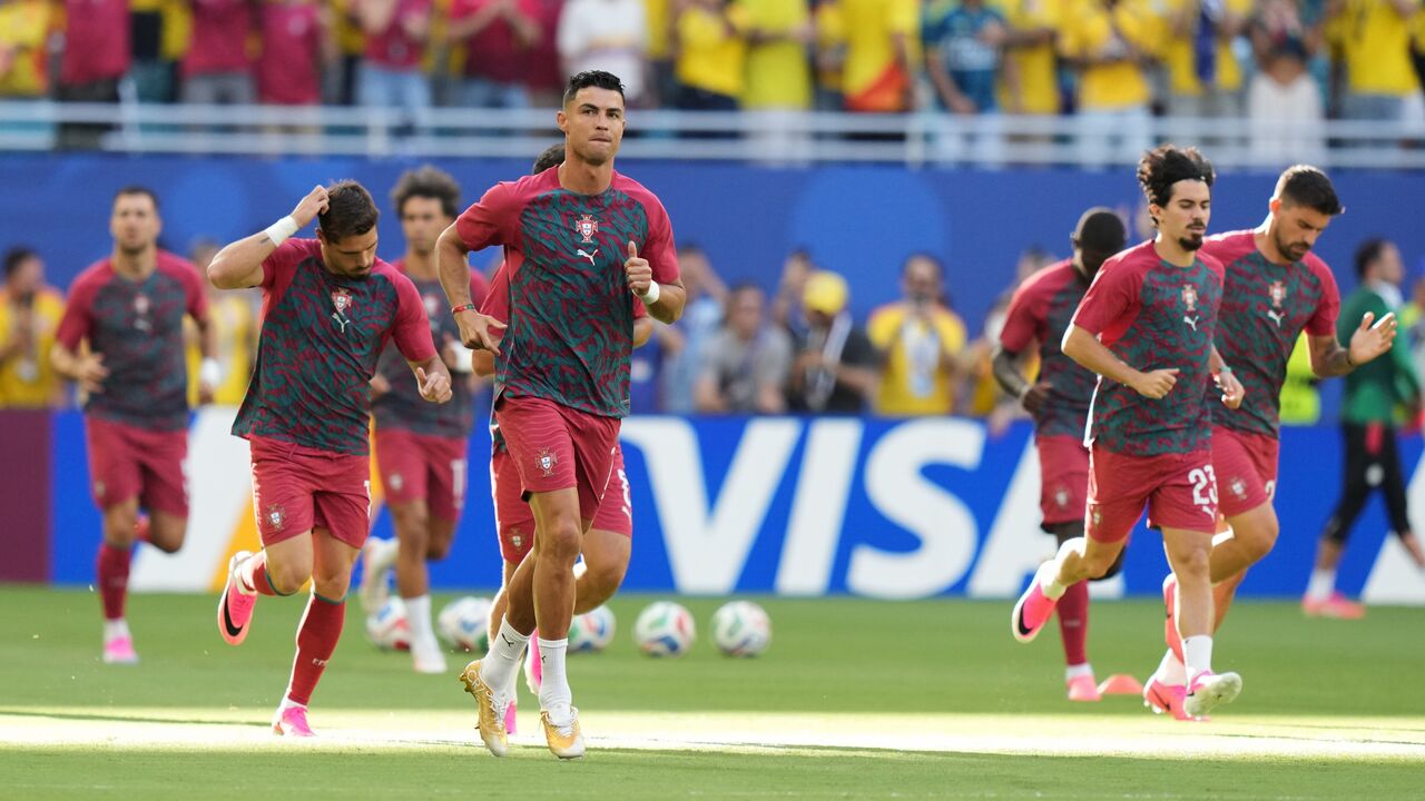 Cristiano Ronaldo e companhia aquecem para o duelo decisivo contra a Colômbia
