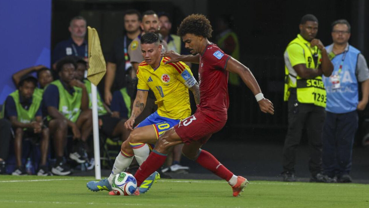 Renato Veiga pressionado por James Rodríguez