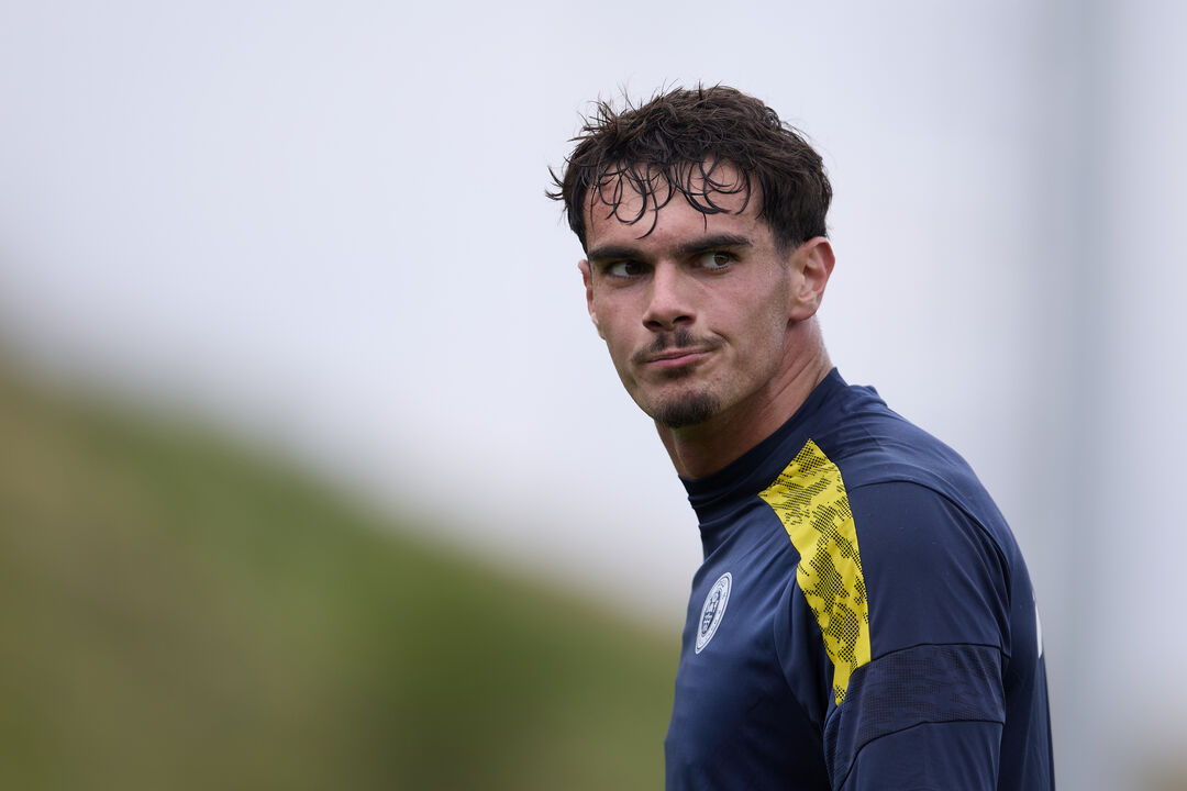 Noah Raveyre joga no Pau FC