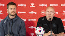 Joachim Andersen com Brian Riemer, selecionador da Dinamarca