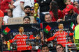 Cristiano Ronaldo com muito apoio nas bancadas