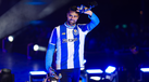 Diogo Costa, guarda-redes do FC Porto, durante a celebração do título de campeão