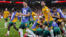 Jogadores da Austrália celebram de forma efusiva 