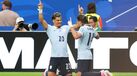Maxi Araújo festeja