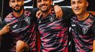 Anthony Correia (ao centro) no arranque dos trabalhos do Académico Viseu