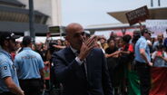 Roberto Martínez no aeroporto