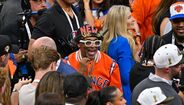 Spike Lee em festa com os 'seus' Knicks