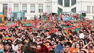 Ambiente ao rubro: as imagens da festa na Fan Zone Betano em Gaia