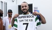 Sam The Kid posa com a camisola do Sporting
