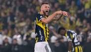 Skriniar com a camisola do Fenerbahçe