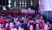 As melhores imagens da festa dos adeptos portugueses na Fan Zone Betano em Gaia