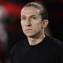 <![CDATA[ Monaco disposto a pagar multas de até 25 mil euros por jogo para contratar Filipe Luís ]]>