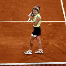 <![CDATA[ Maja Chwalinska é a primeira 'qualifier' a atingir a final de Roland Garros ]]>