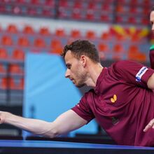 <![CDATA[ Tiago Apolónia e Marcos Freitas falham 'quartos' do WTT Contender Skopje ]]>