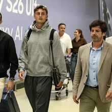 <![CDATA[ Silas Andersen já aterrou em Portugal para reforçar o Sporting: «Estou feliz por estar aqui» ]]>