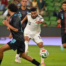 <![CDATA[ Arábia Saudita-Porto Rico interrompido por duas horas devido a tempestade ]]>