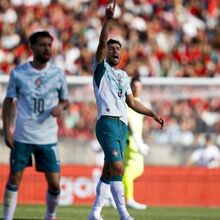 <![CDATA[ Bernardo Silva lamenta expulsão de Rafael Leão: «Podia ter sido evitado...» ]]>